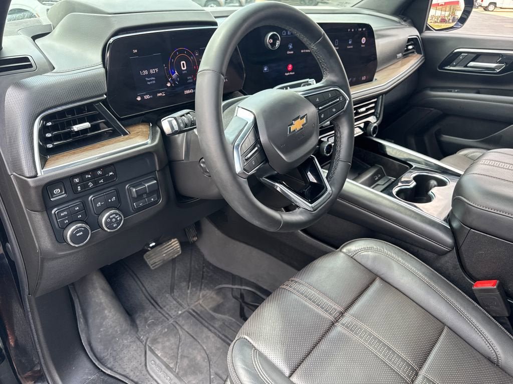 Used 2025 Chevrolet Tahoe High Country w/ Sun And Tow Package AWD/4WD image 17