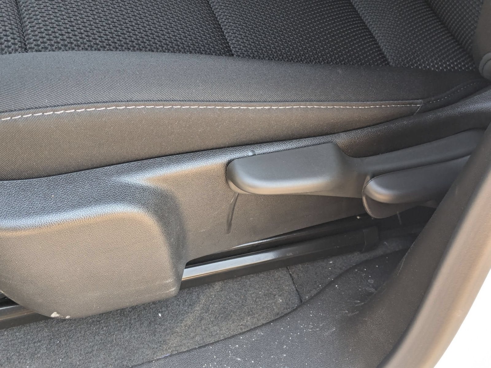 New 2026 GMC Canyon Elevation w/ Convenience Package RWD image 22