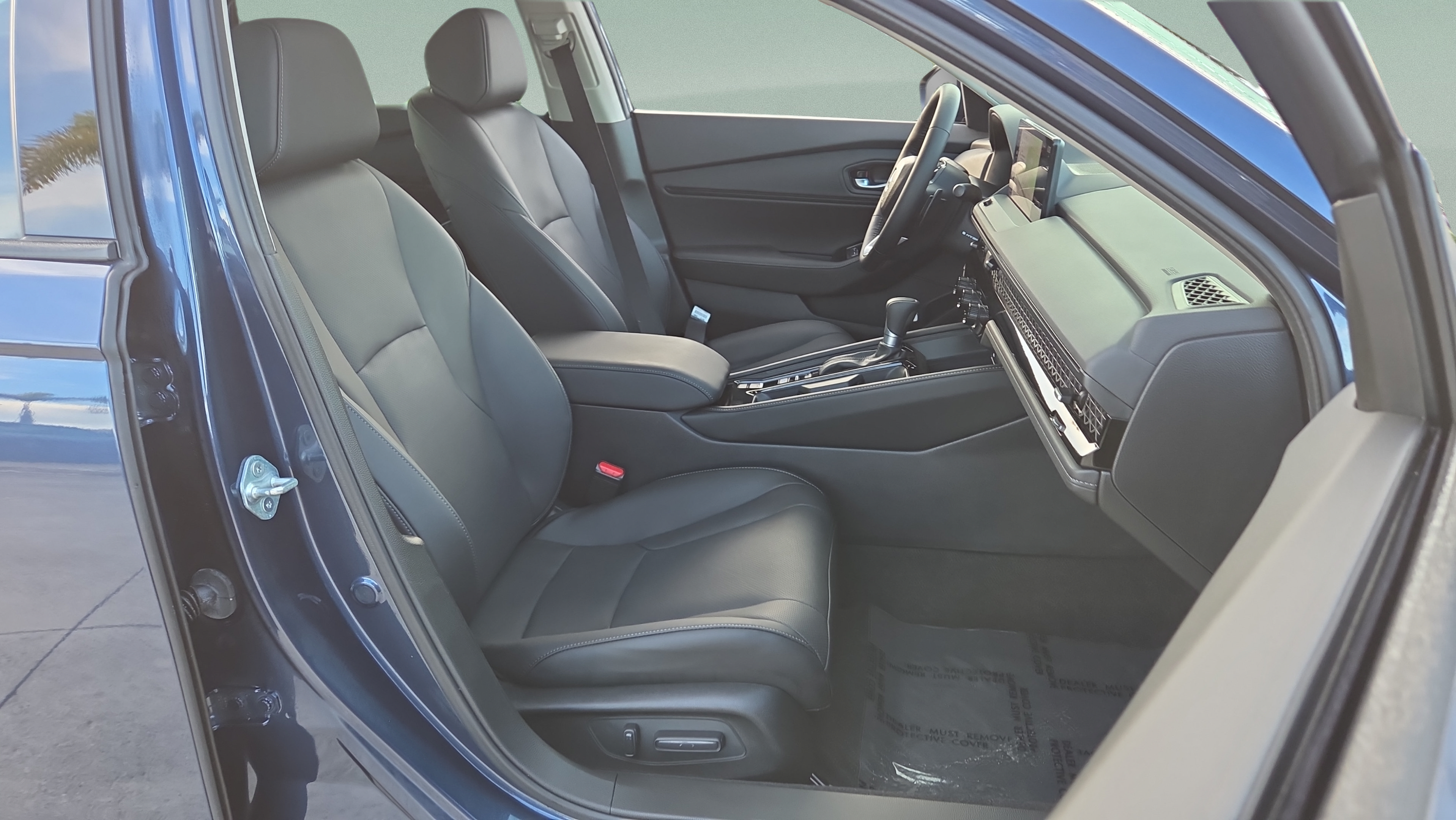Used 2025 Honda Accord Touring image 17
