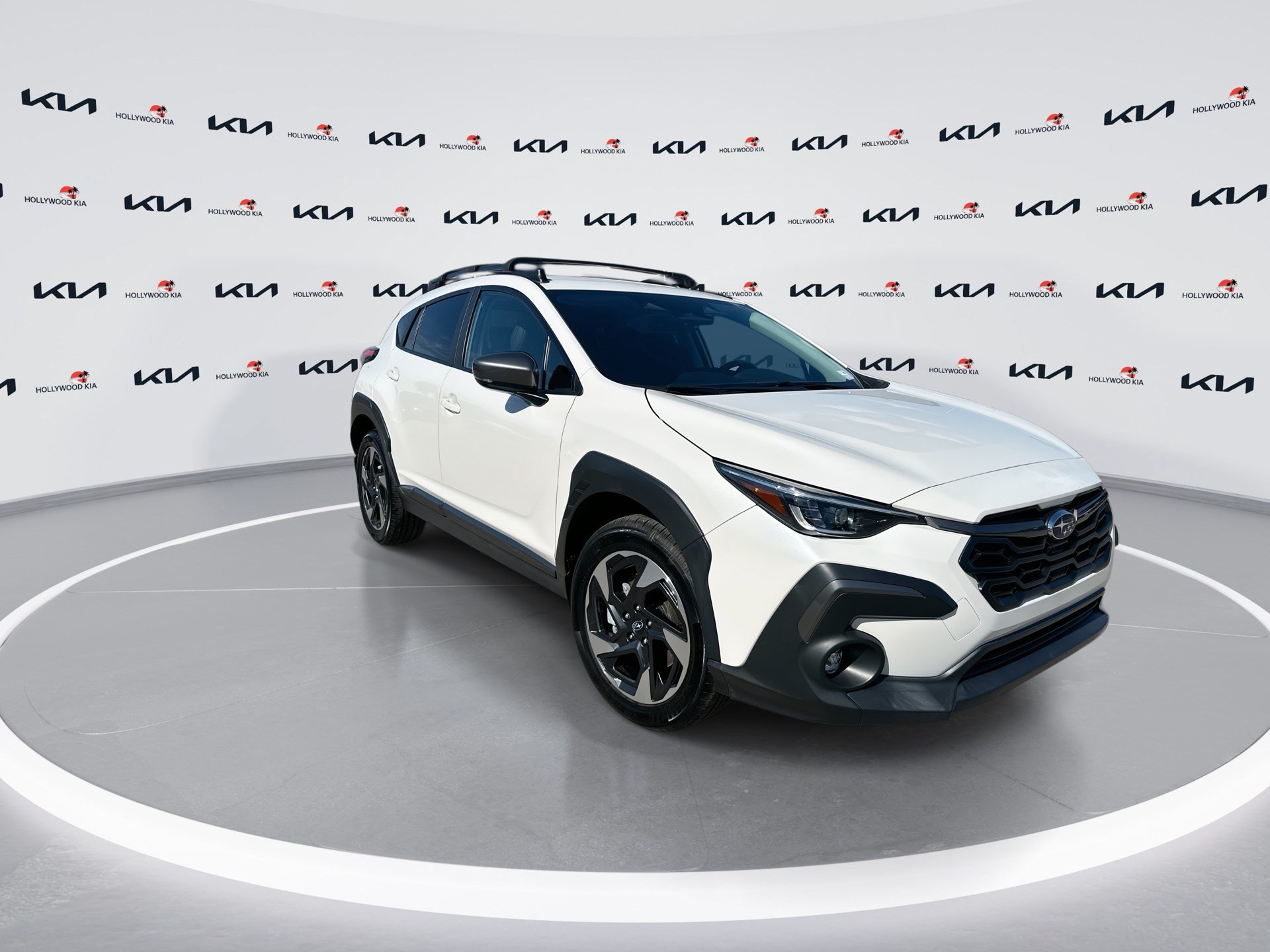 Used 2024 Subaru Crosstrek 2.5i Limited AWD/4WD image 2