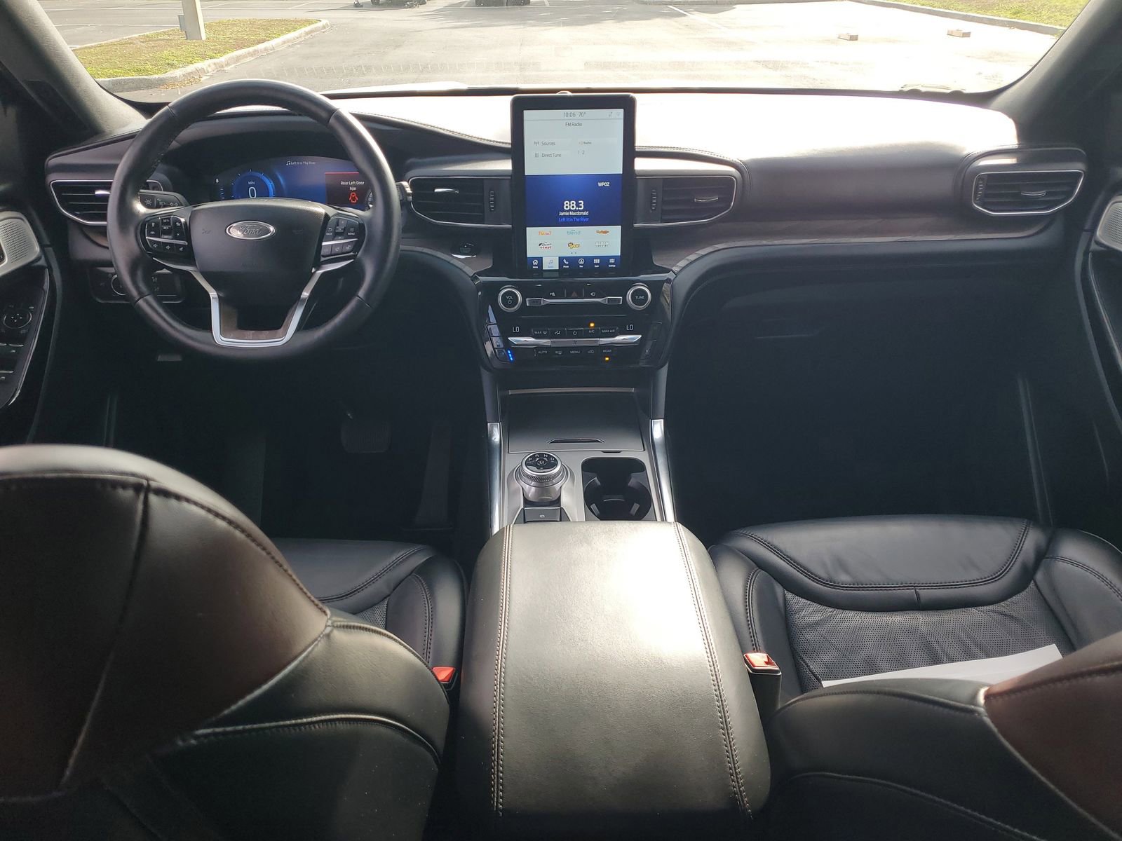 Used 2021 Ford Explorer Platinum w/ Equipment Group 601A image 15