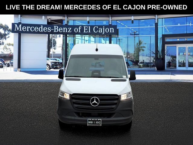 Used 2025 Mercedes-Benz Sprinter 2500 image 2