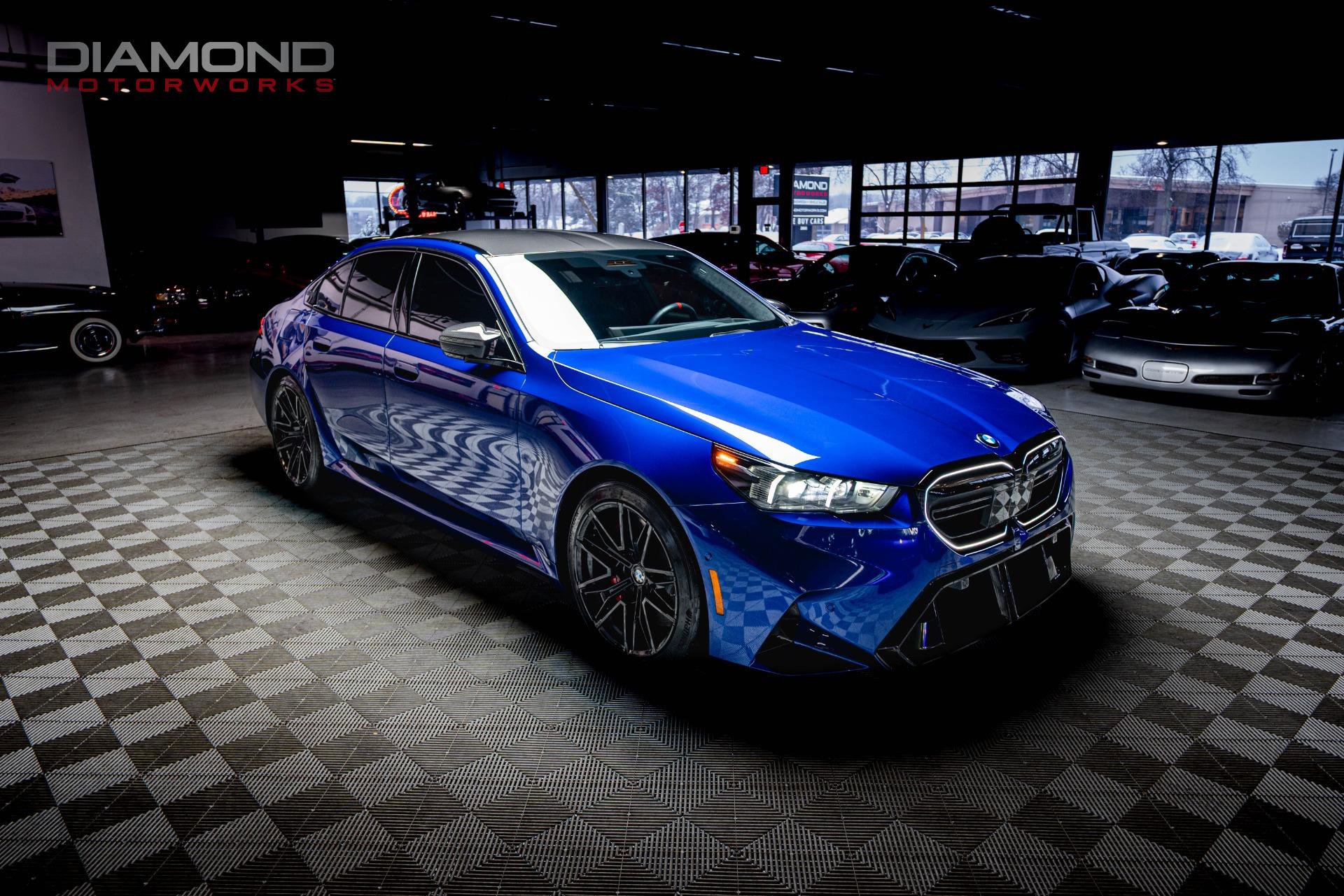 Used 2025 BMW M5 w/ Carbon Package image 59