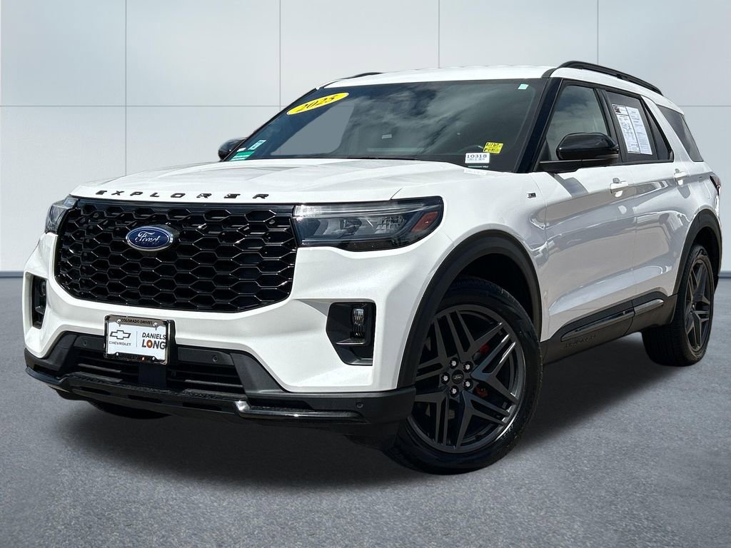 Used 2025 Ford Explorer ST-Line w/ ST-Line Street Pack AWD/4WD image 1