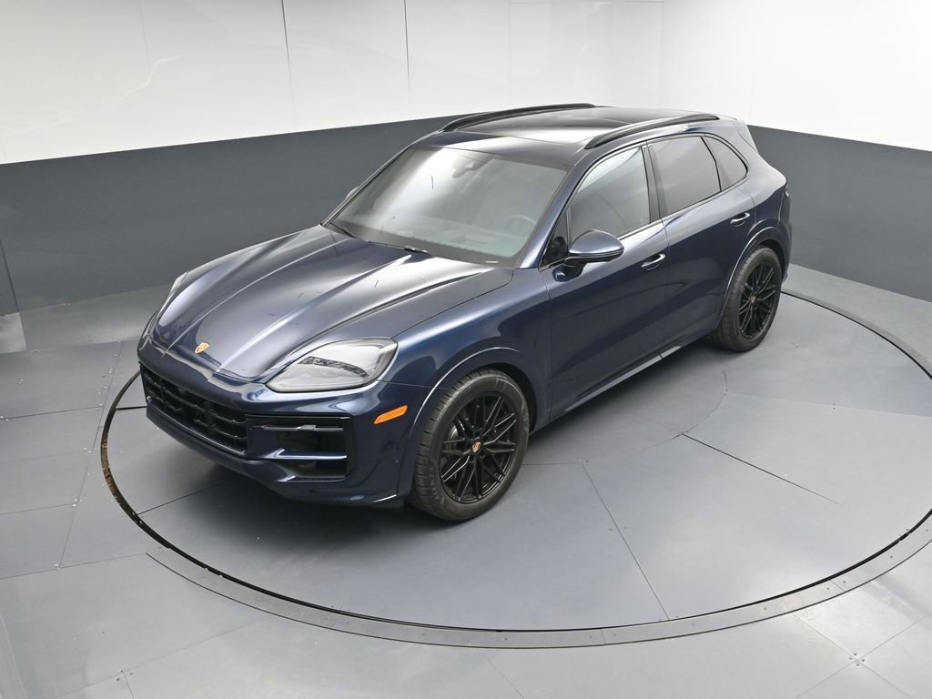 Certified 2026 Porsche Cayenne GTS image 34