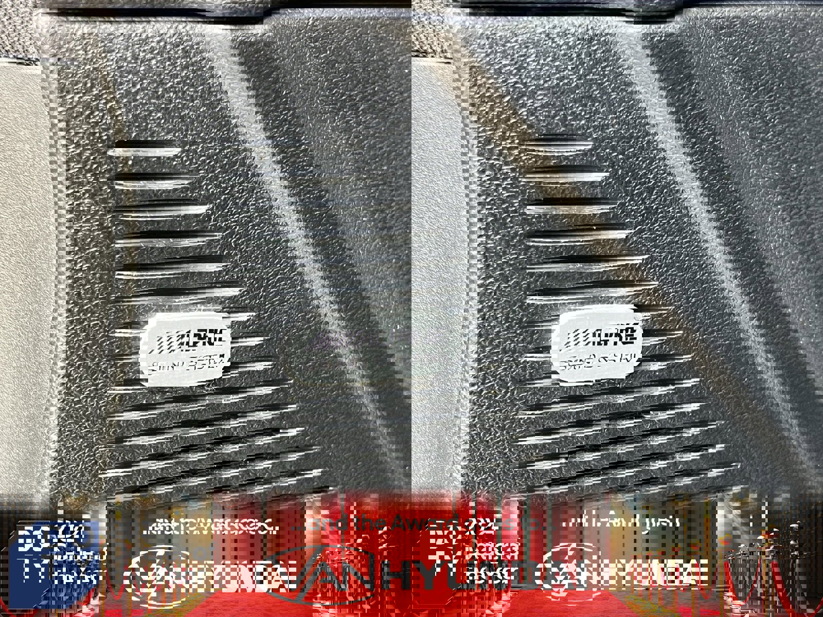 Used 2023 Dodge Challenger R/T w/ Blacktop Package image 23