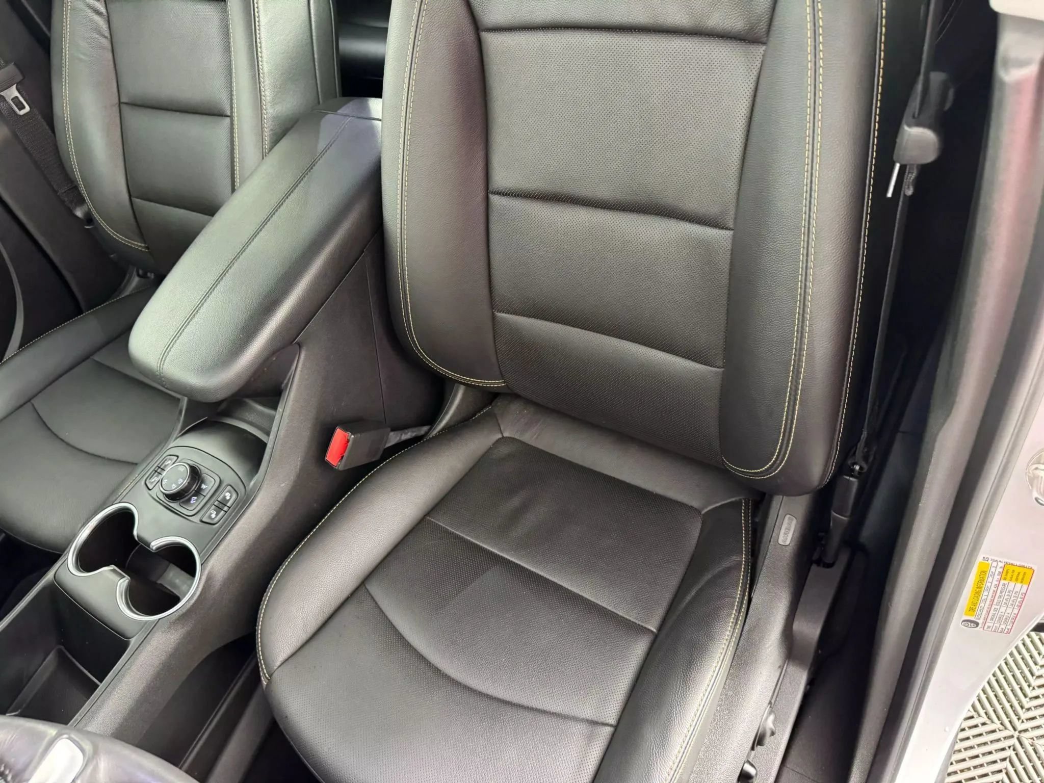 Used 2020 GMC Terrain SLT w/ Preferred Package AWD/4WD image 35