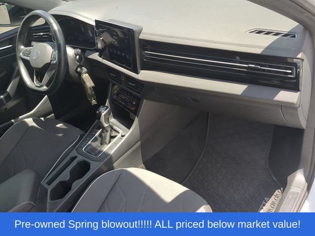 Used 2025 Volkswagen Jetta Sport FWD image 45