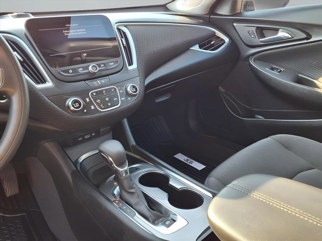 Used 2023 Chevrolet Malibu LT image 6