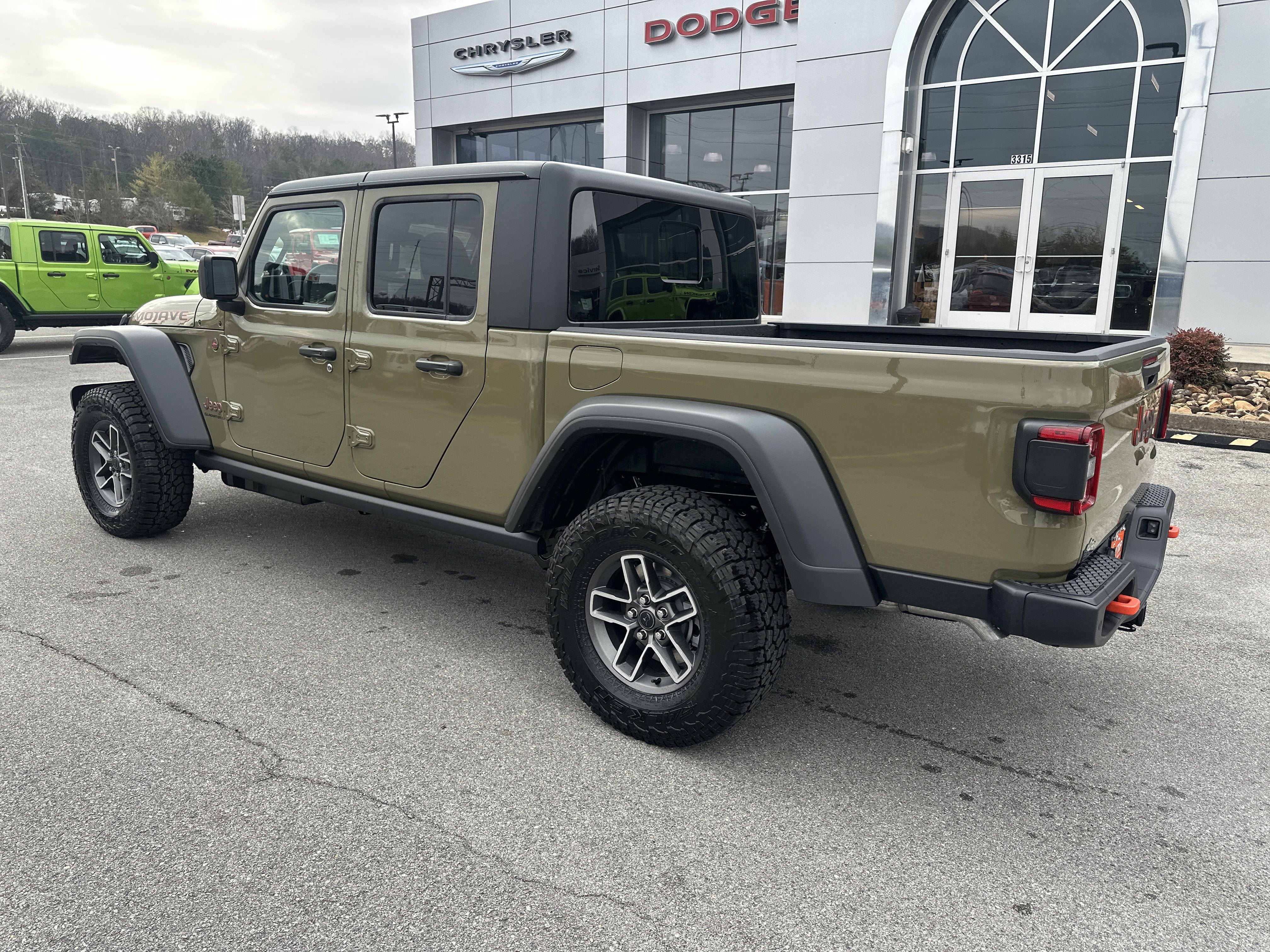 New 2026 Jeep Gladiator Mojave w/ Safety Group AWD/4WD image 11