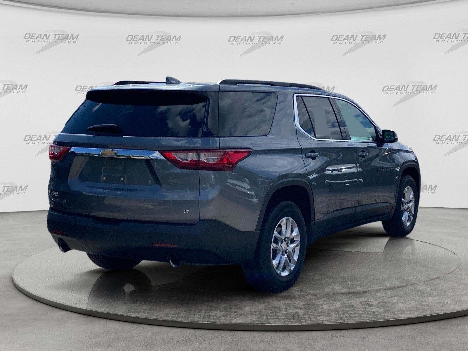 Used 2020 Chevrolet Traverse LT FWD image 8