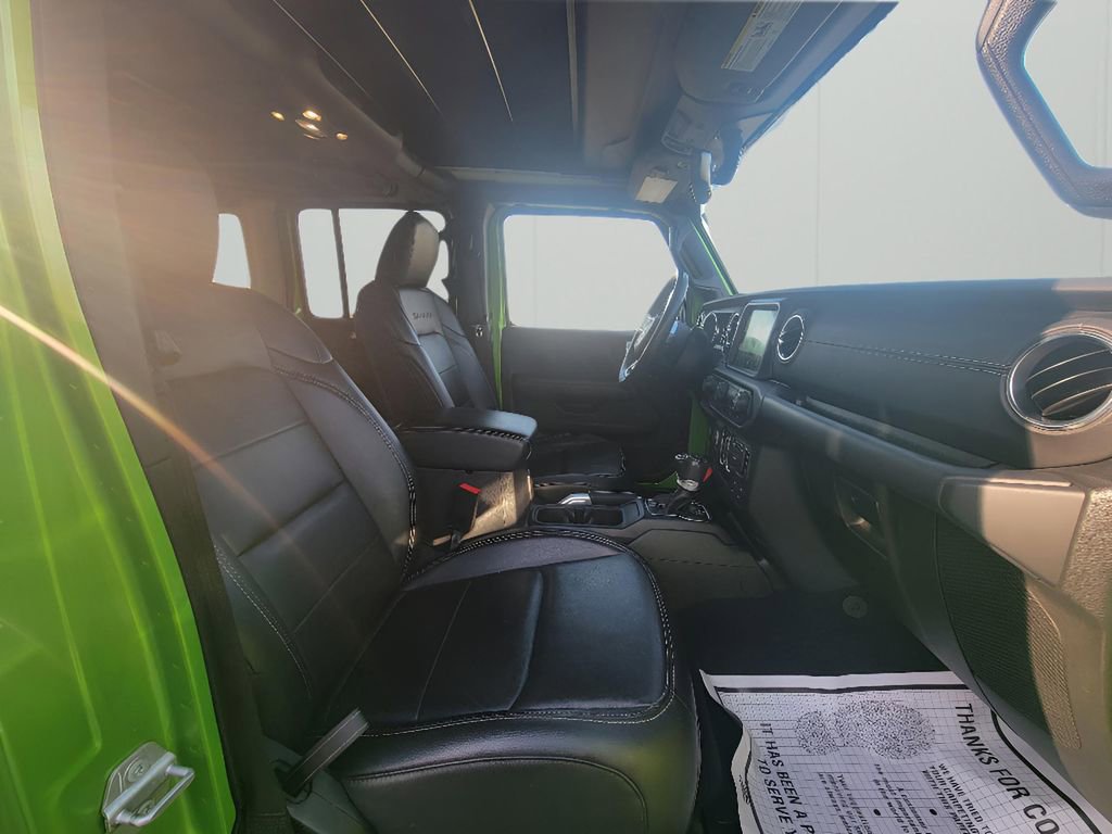 Used 2019 Jeep Wrangler Unlimited Sahara image 34