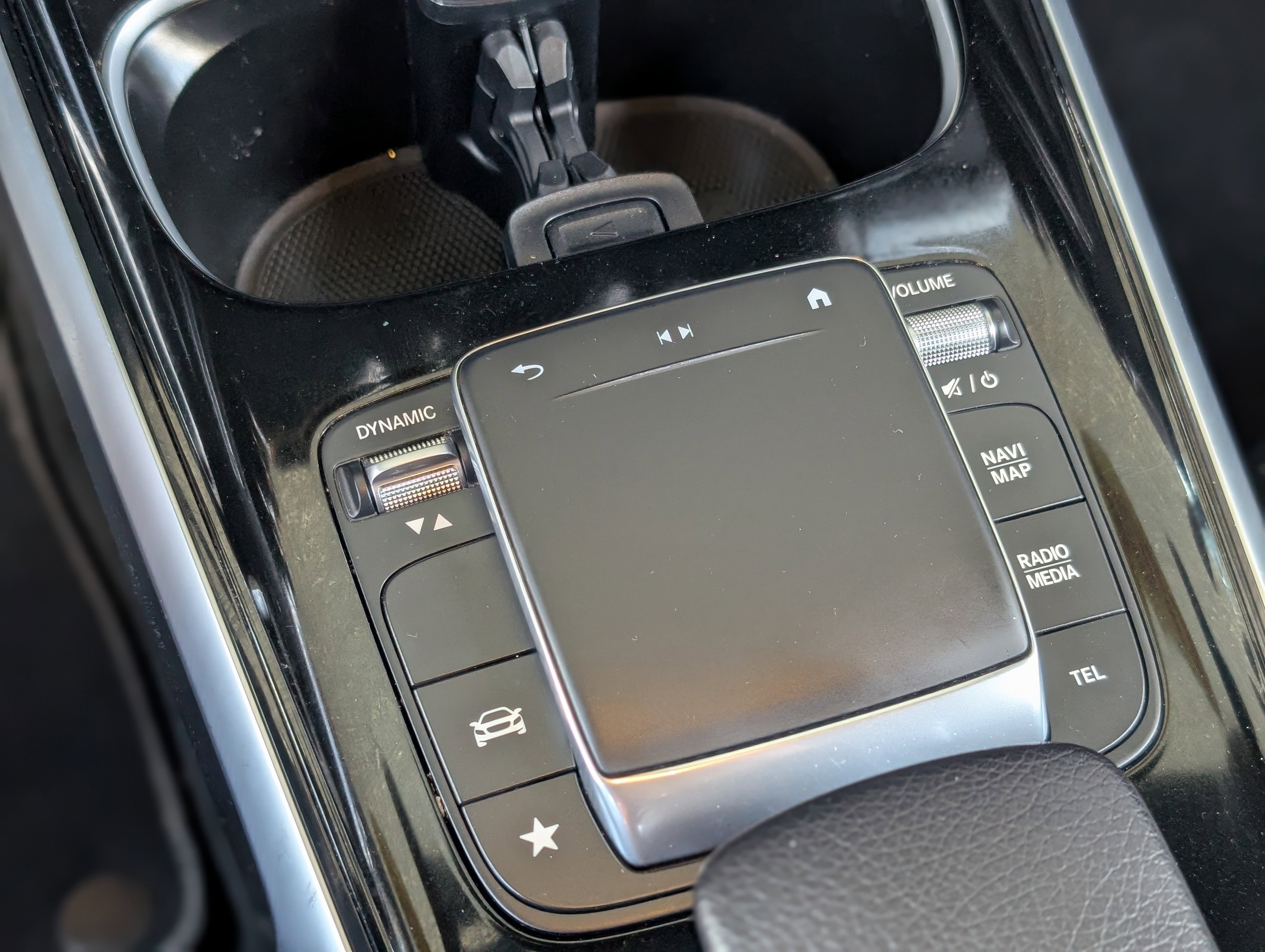 Used 2023 Mercedes-Benz GLB 250 4MATIC image 26