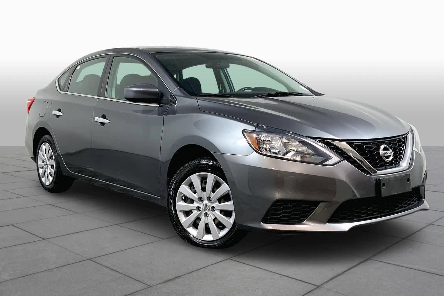 Used 2016 Nissan Sentra SV image 3