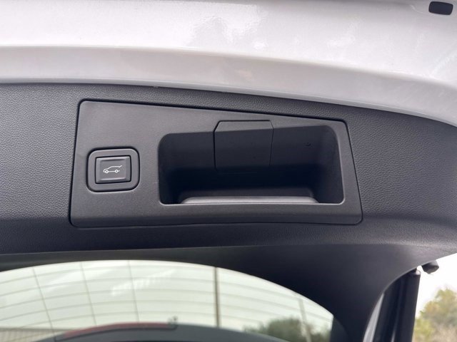 Certified 2024 Cadillac XT4 Sport image 11