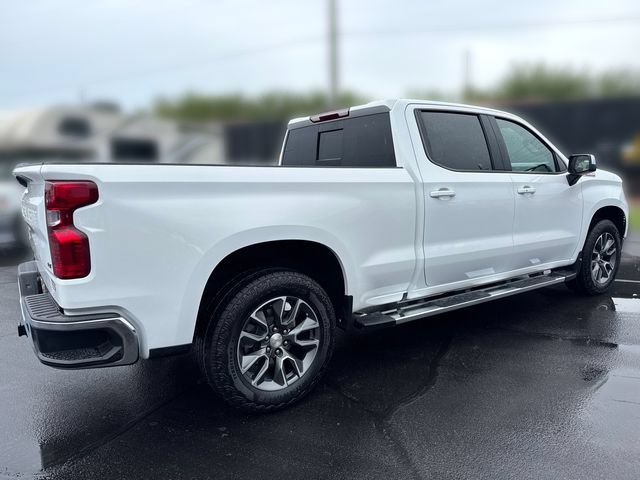 Used 2023 Chevrolet Silverado 1500 LT AWD/4WD image 5