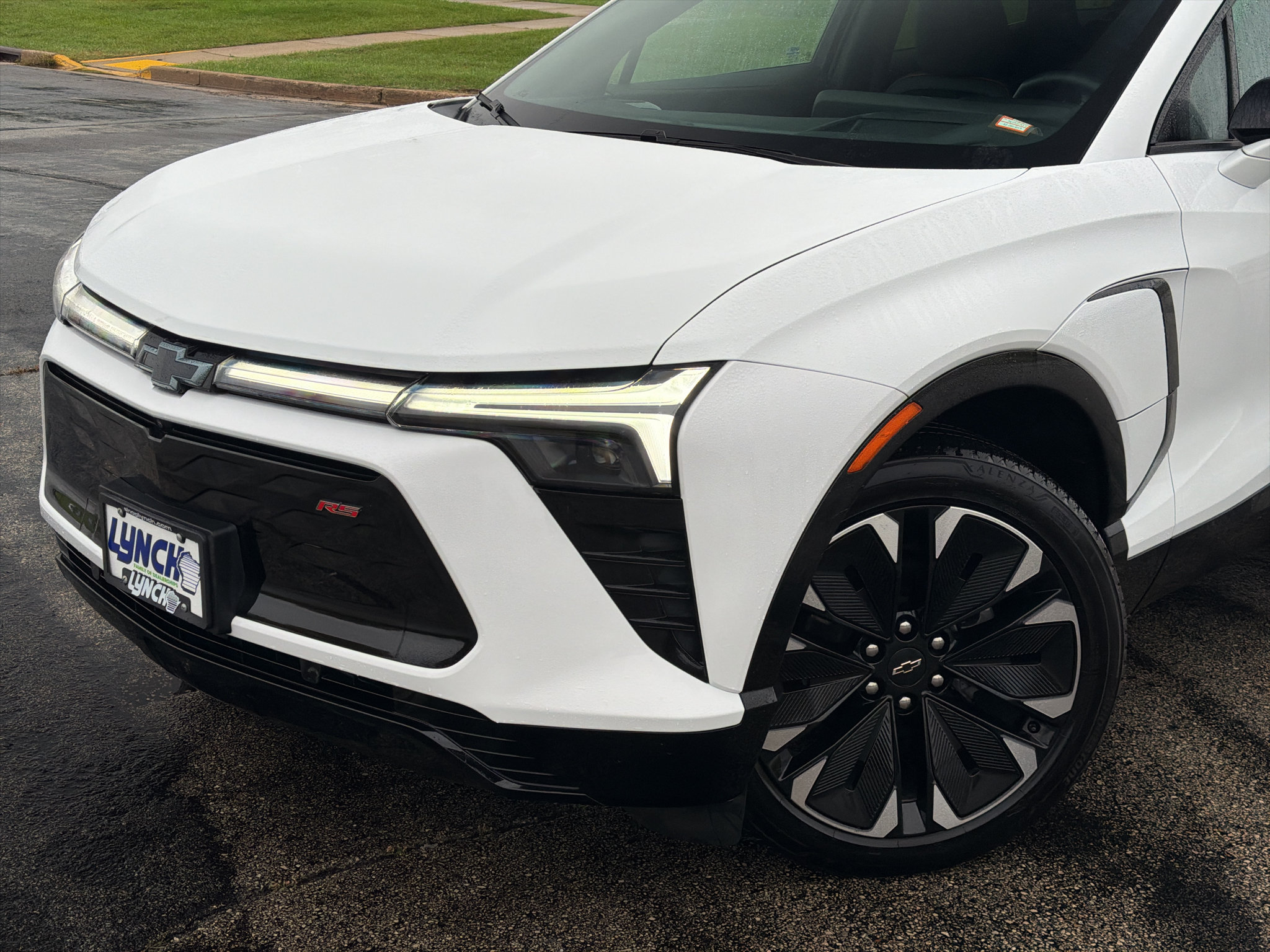 Used 2024 Chevrolet Blazer EV RS AWD/4WD image 8