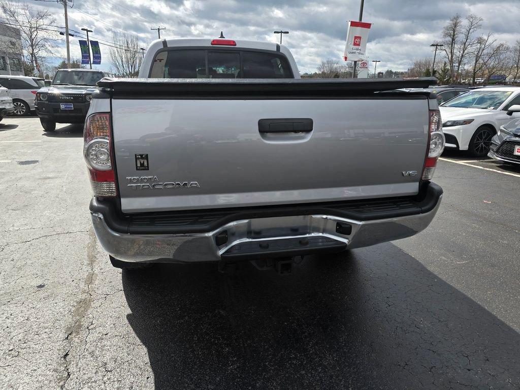 Used 2015 Toyota Tacoma 4x4 Double Cab w/ Limited Package image 6