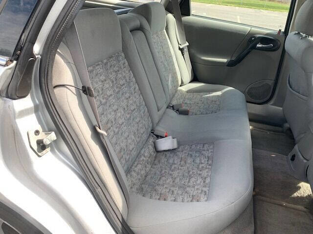 Used 2003 Saturn L-Series LW300 w/ Convenience Pkg image 22