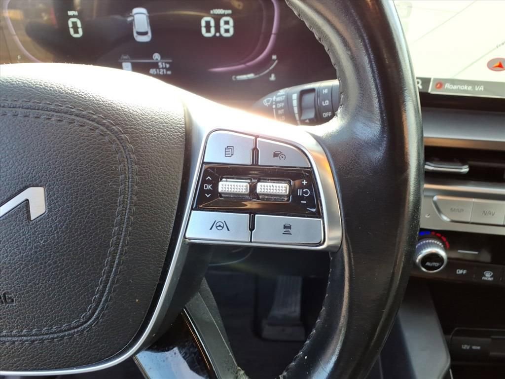 Used 2023 Kia Telluride LX image 23