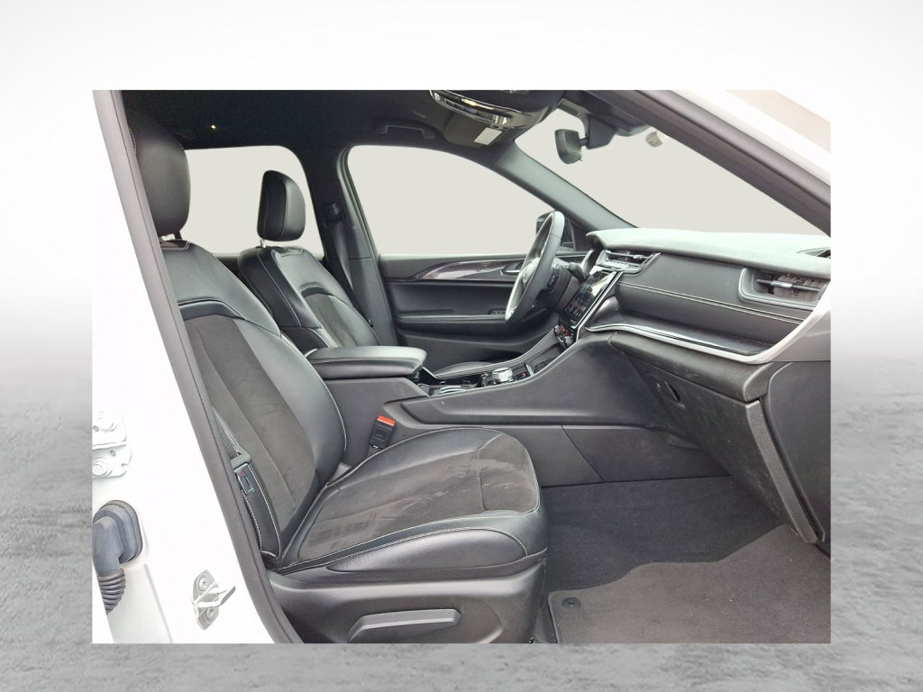 Certified 2023 Jeep Grand Cherokee Altitude AWD/4WD image 12