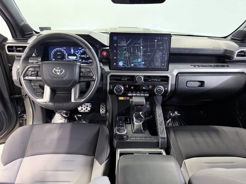 Used 2024 Toyota Tacoma TRD Sport image 27