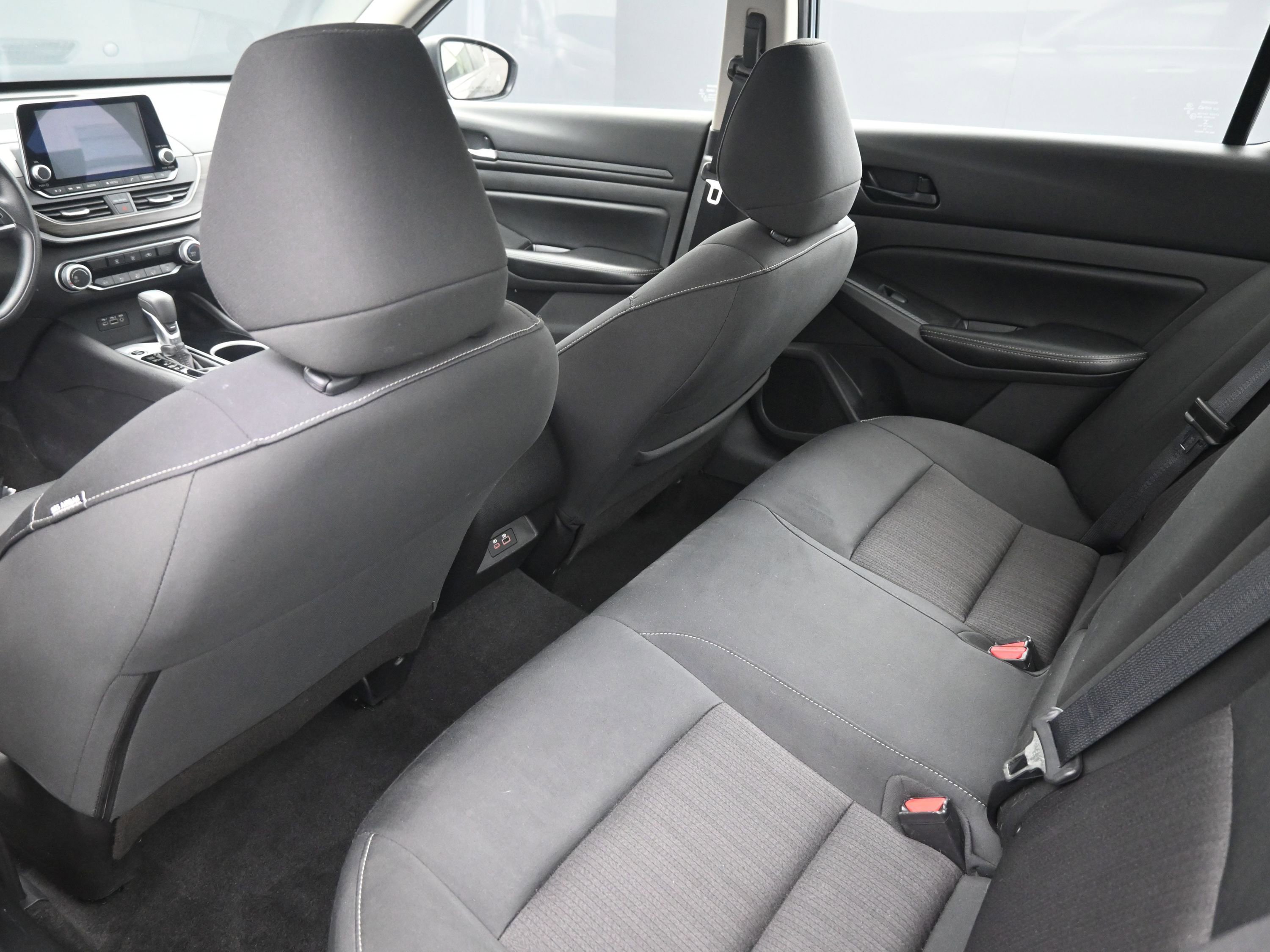 Used 2024 Nissan Altima 2.5 SV image 17