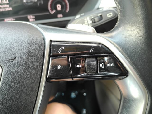 Used 2021 Audi e-tron Premium AWD/4WD image 41