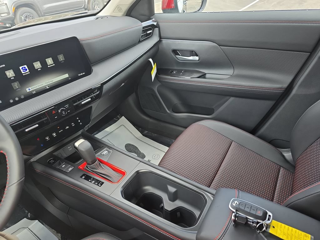 New 2026 Nissan Kicks SR w/ SR Premium Package FWD image 27