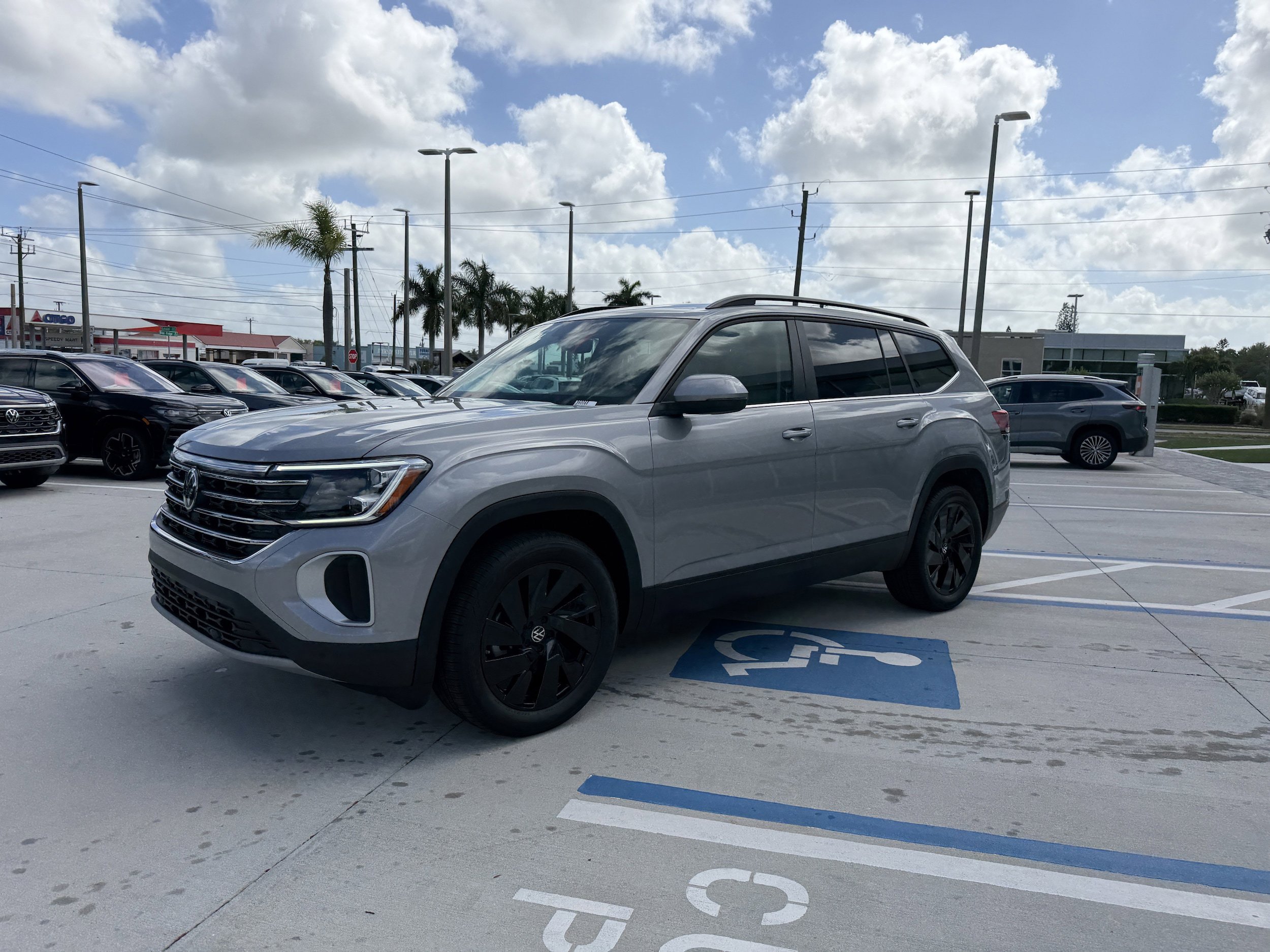 New 2026 Volkswagen Atlas SE AWD/4WD image 7