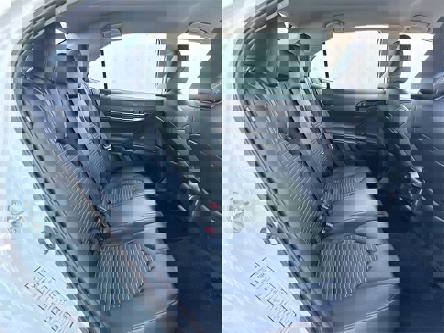 Used 2024 Toyota Camry SE image 29