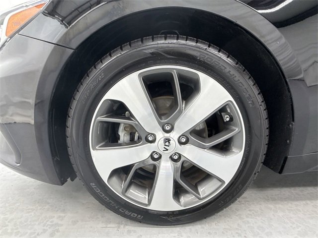 Used 2019 Kia Optima S w/ S Panoramic Sunroof Package image 10