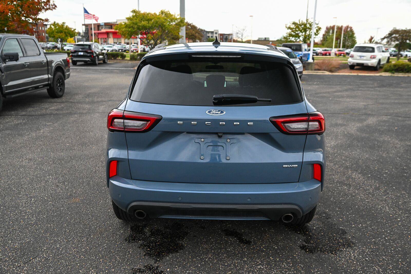 Used 2024 Ford Escape ST-Line w/ Tech Pack #1 AWD/4WD image 6