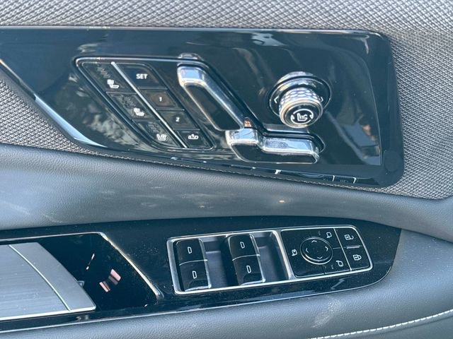 New 2026 Cadillac Optiq V image 29