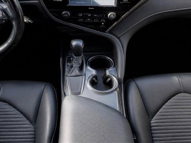 Used 2020 Toyota Camry SE FWD image 18