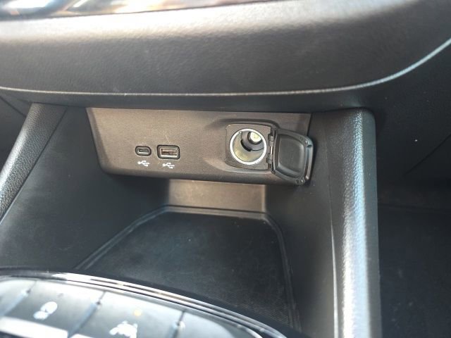 Used 2025 Buick Envista Sport Touring FWD image 19