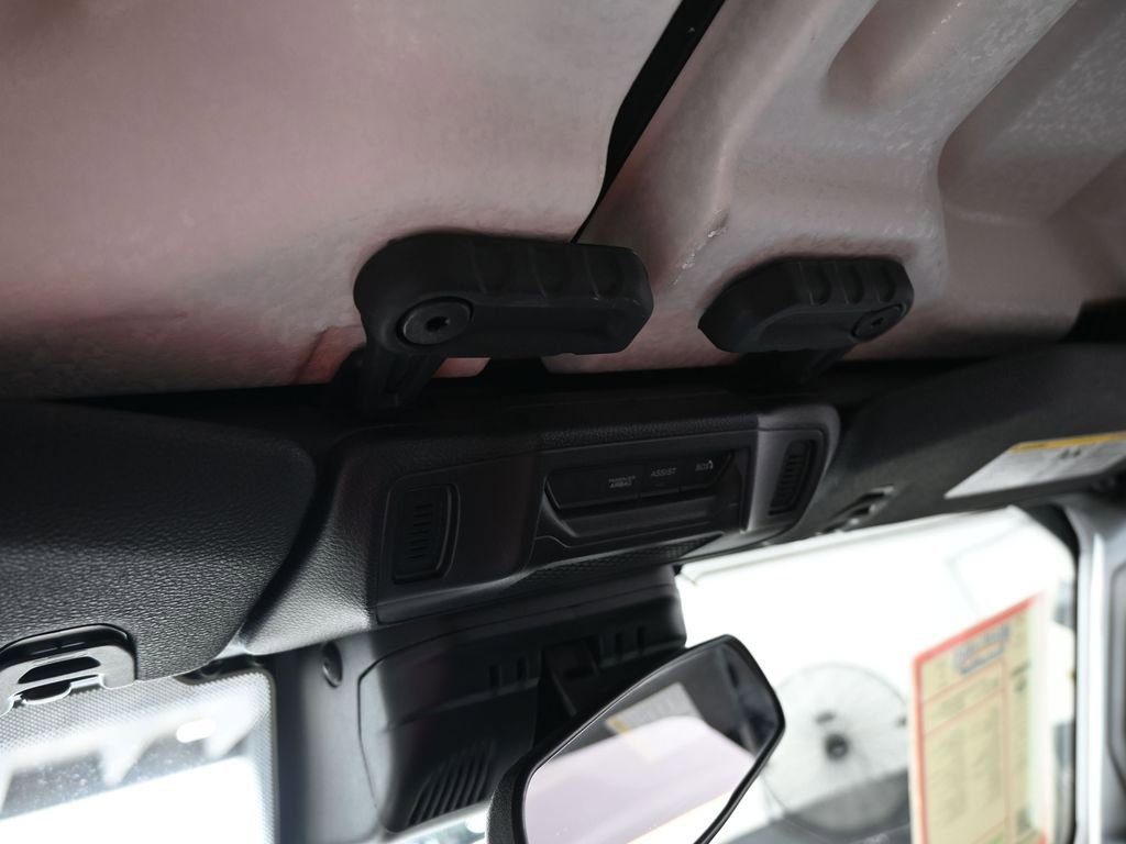 Used 2024 Jeep Gladiator Sport w/ Premium Package image 31