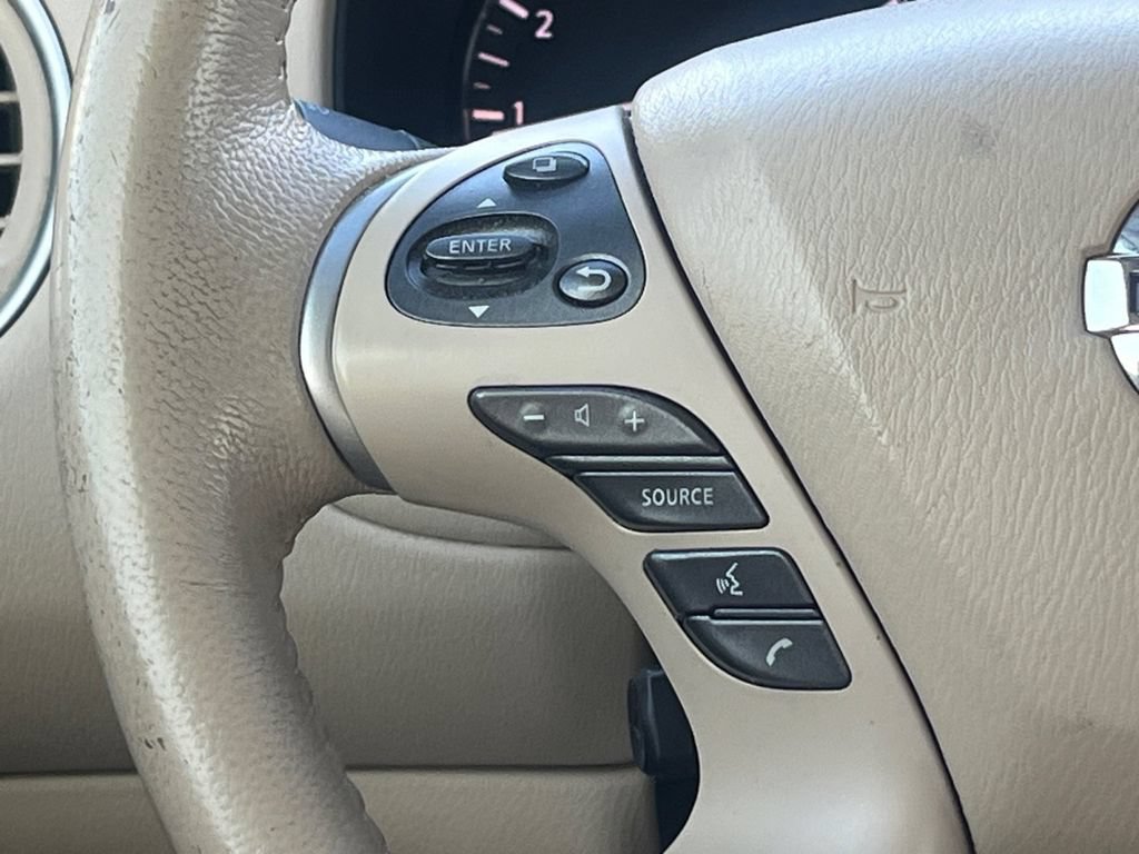 Used 2014 Nissan Pathfinder Platinum w/ Platinum Premium Package FWD image 10