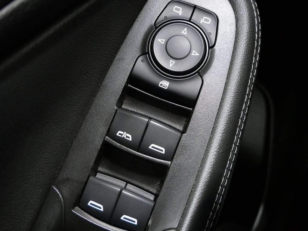 Used 2024 Buick Encore GX Sport Touring AWD/4WD image 13