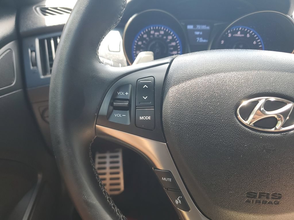 Used 2016 Hyundai Genesis Coupe 3.8 RWD image 21