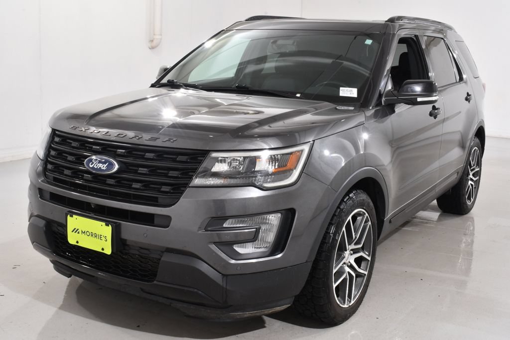 Used 2017 Ford Explorer Sport w/ Equipment Group 401A AWD/4WD image 2