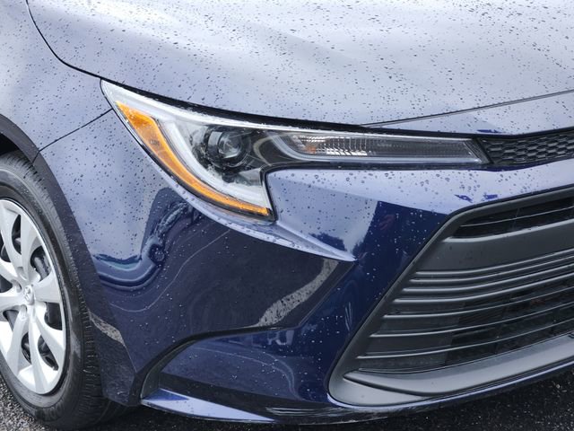 Certified 2025 Toyota Corolla LE FWD image 7
