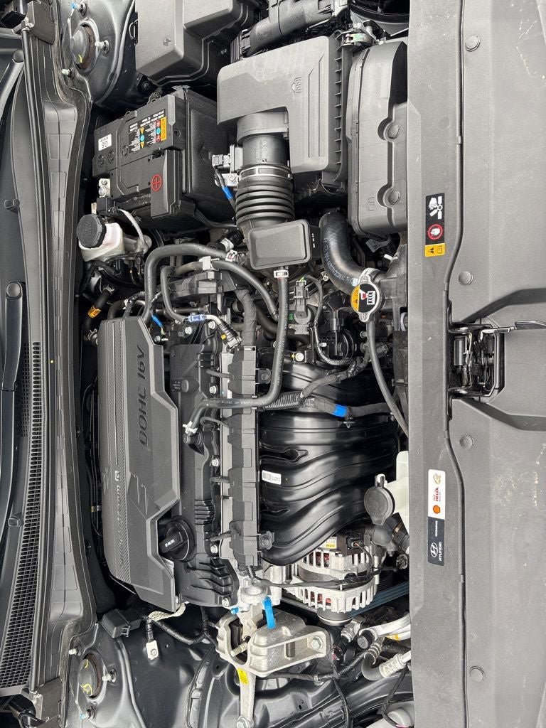 Certified 2025 Hyundai Elantra Sport FWD image 37