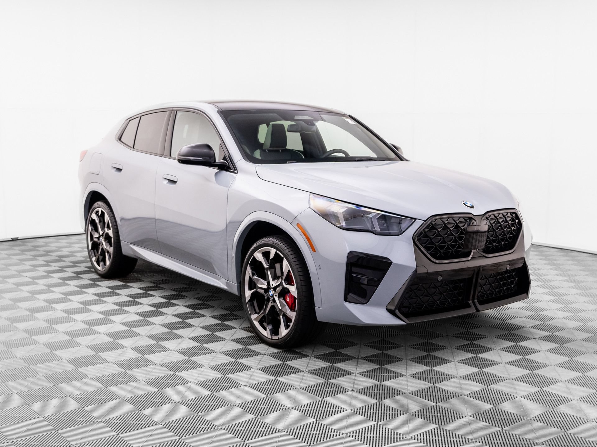 Used 2026 BMW X2 xDrive28i w/ Technology Package AWD/4WD image 8