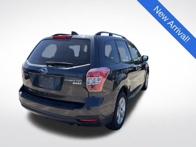 Used 2016 Subaru Forester 2.5i Premium w/ All-Weather Package AWD/4WD image 7