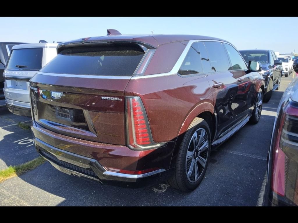 Used 2025 Cadillac Escalade IQ Luxury 2 w/ LPO, Premium Carpet Package AWD/4WD image 9