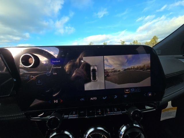 New 2026 Chevrolet Blazer EV LT AWD/4WD image 14