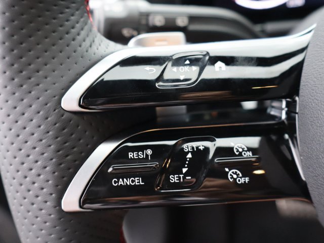 Certified 2025 Mercedes-Benz GLA 250 image 14