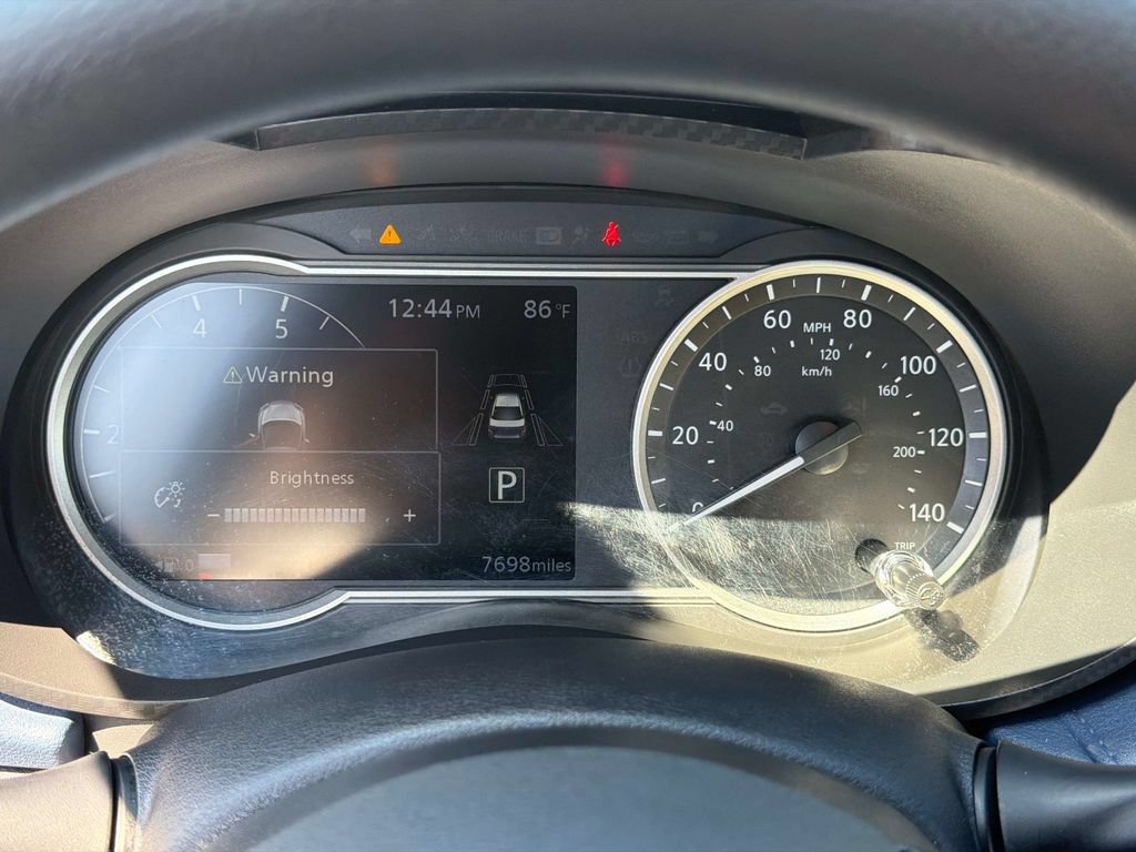 Used 2025 Nissan Versa SV w/ Trunk Package FWD image 29