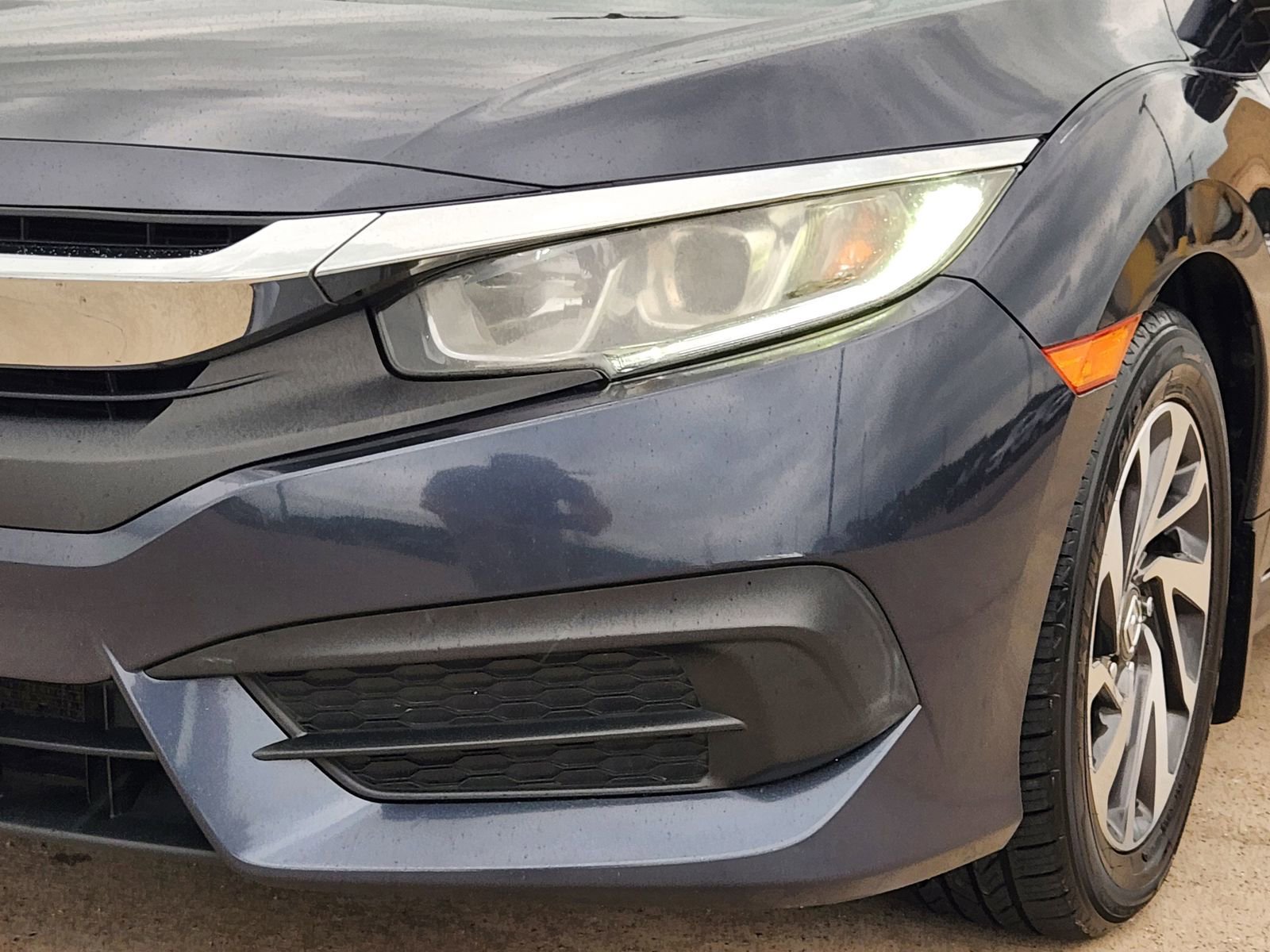 Used 2016 Honda Civic EX image 10